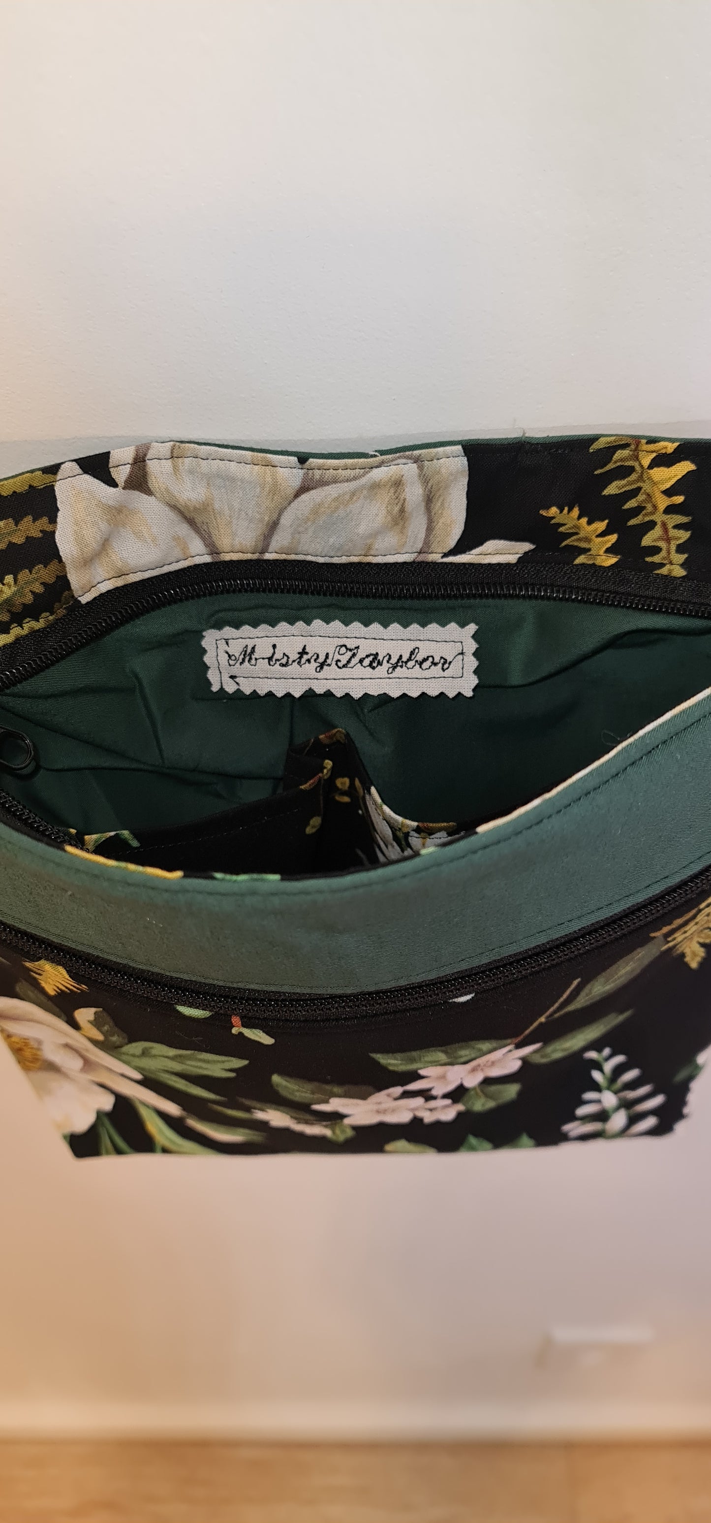Crossbody-Hunter Green Floral